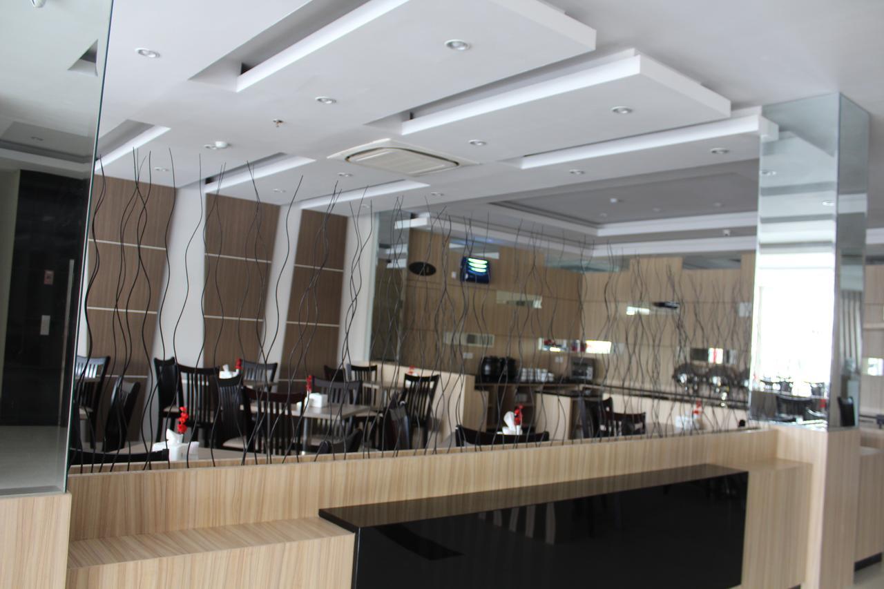 Amadeo Hotel Duri Exteriér fotografie